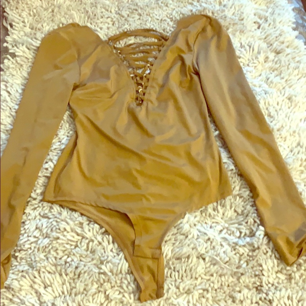 Sexy lace up bodysuit 🤎